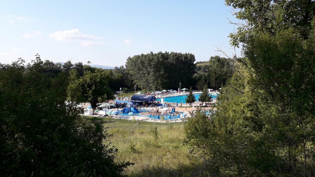 Privatan Smestaj Knjazevac エクステリア 写真